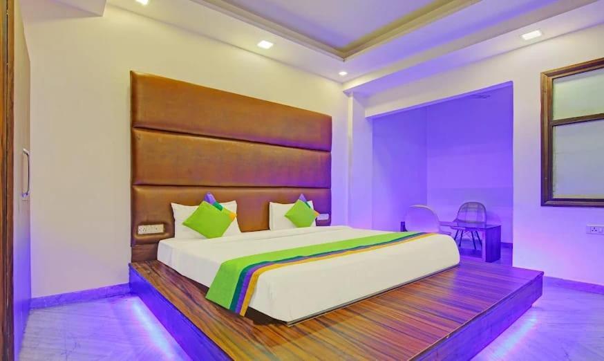 Hotel Max Nuova Delhi Esterno foto